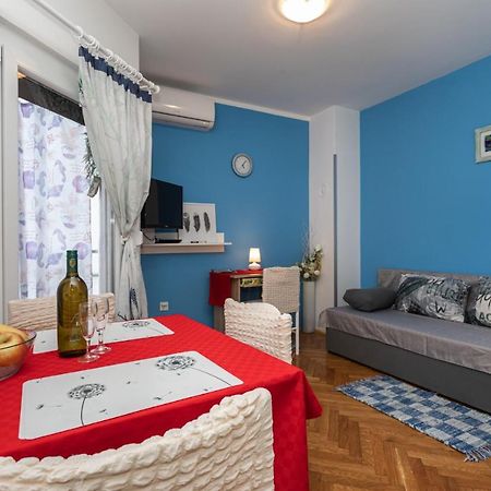 Blue Sky Baska Apartment Exterior photo