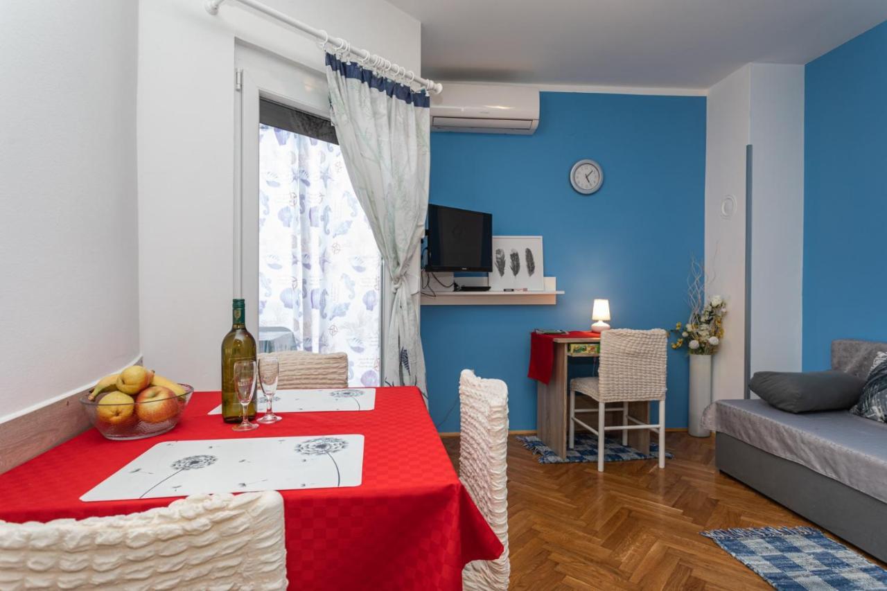 Blue Sky Baska Apartment Exterior photo